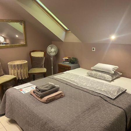 Medison Family Boutique B&B Kielce Buitenkant foto