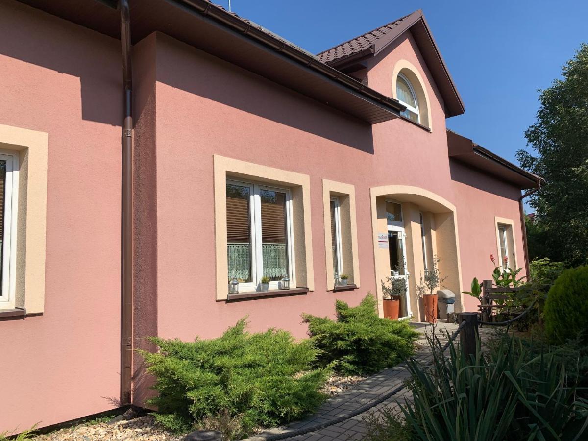 Medison Family Boutique B&B Kielce Buitenkant foto