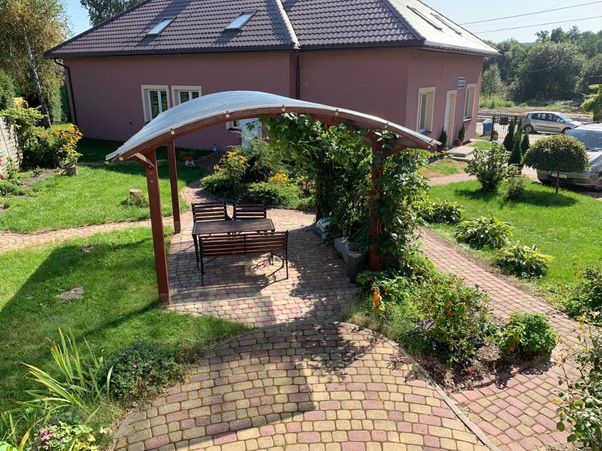 Medison Family Boutique B&B Kielce Buitenkant foto