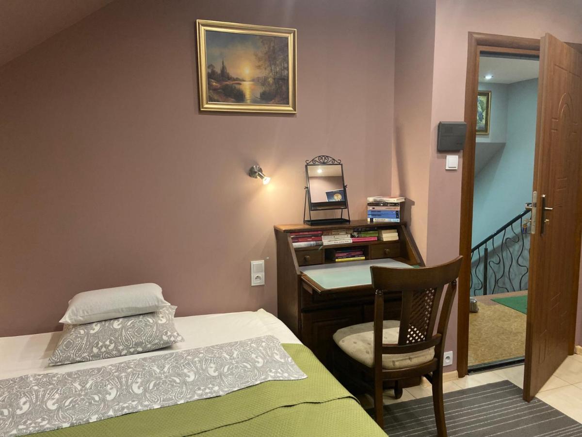 Medison Family Boutique B&B Kielce Buitenkant foto