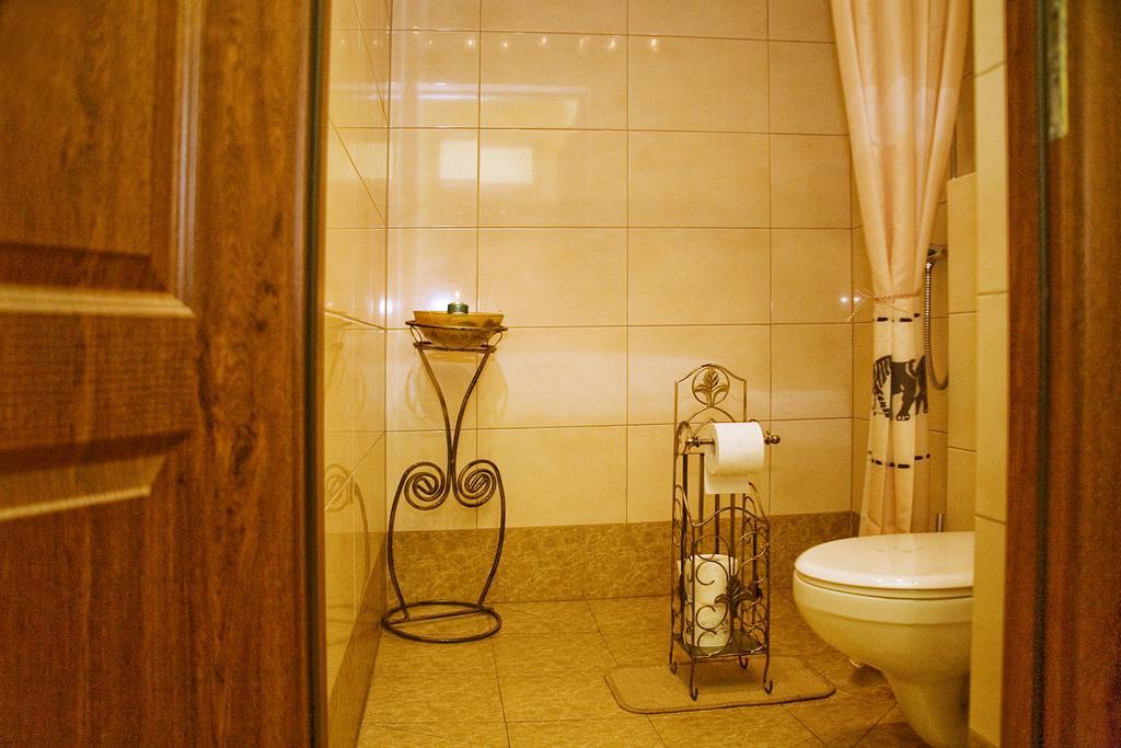 Medison Family Boutique B&B Kielce Buitenkant foto