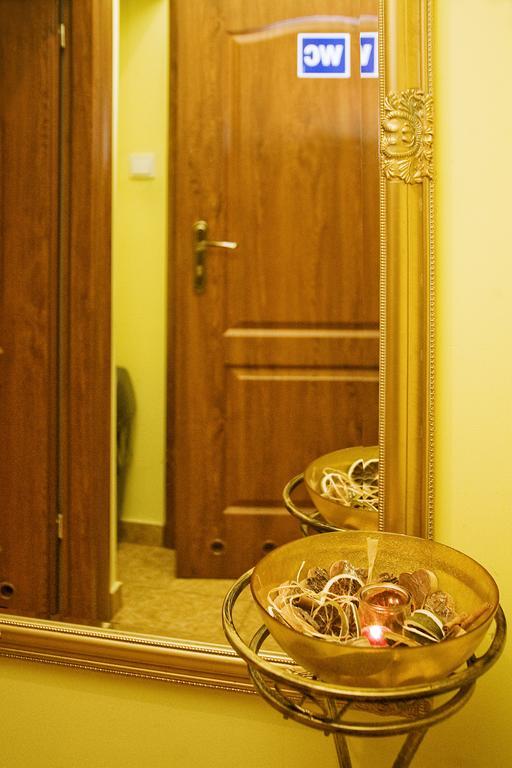 Medison Family Boutique B&B Kielce Buitenkant foto